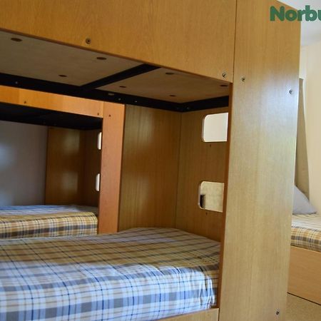 Fsc Juniper Hall Hostel Mickleham Bagian luar foto