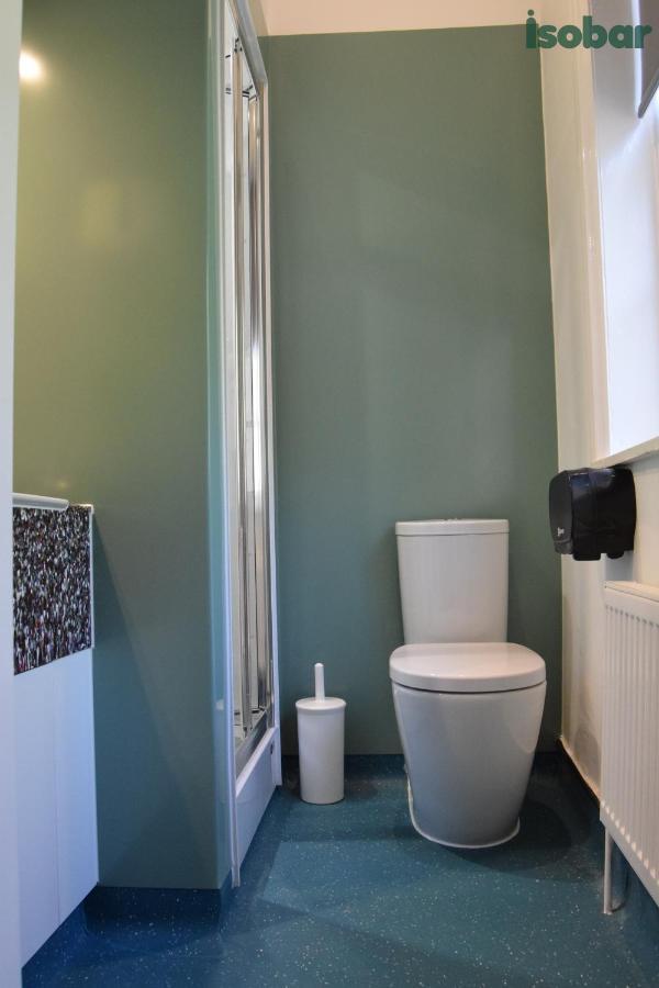Fsc Juniper Hall Hostel Mickleham Bagian luar foto