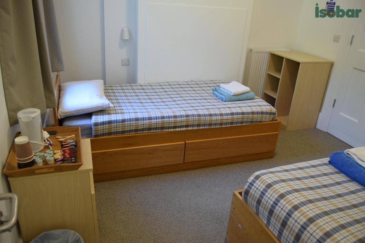 Fsc Juniper Hall Hostel Mickleham Bagian luar foto