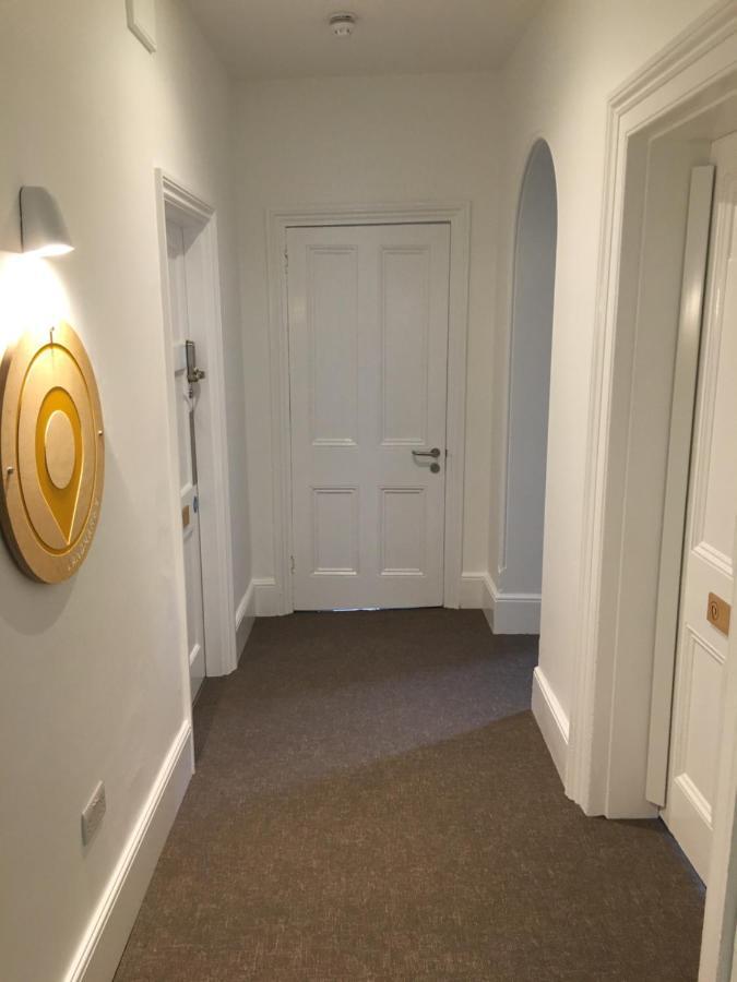 Fsc Juniper Hall Hostel Mickleham Bagian luar foto